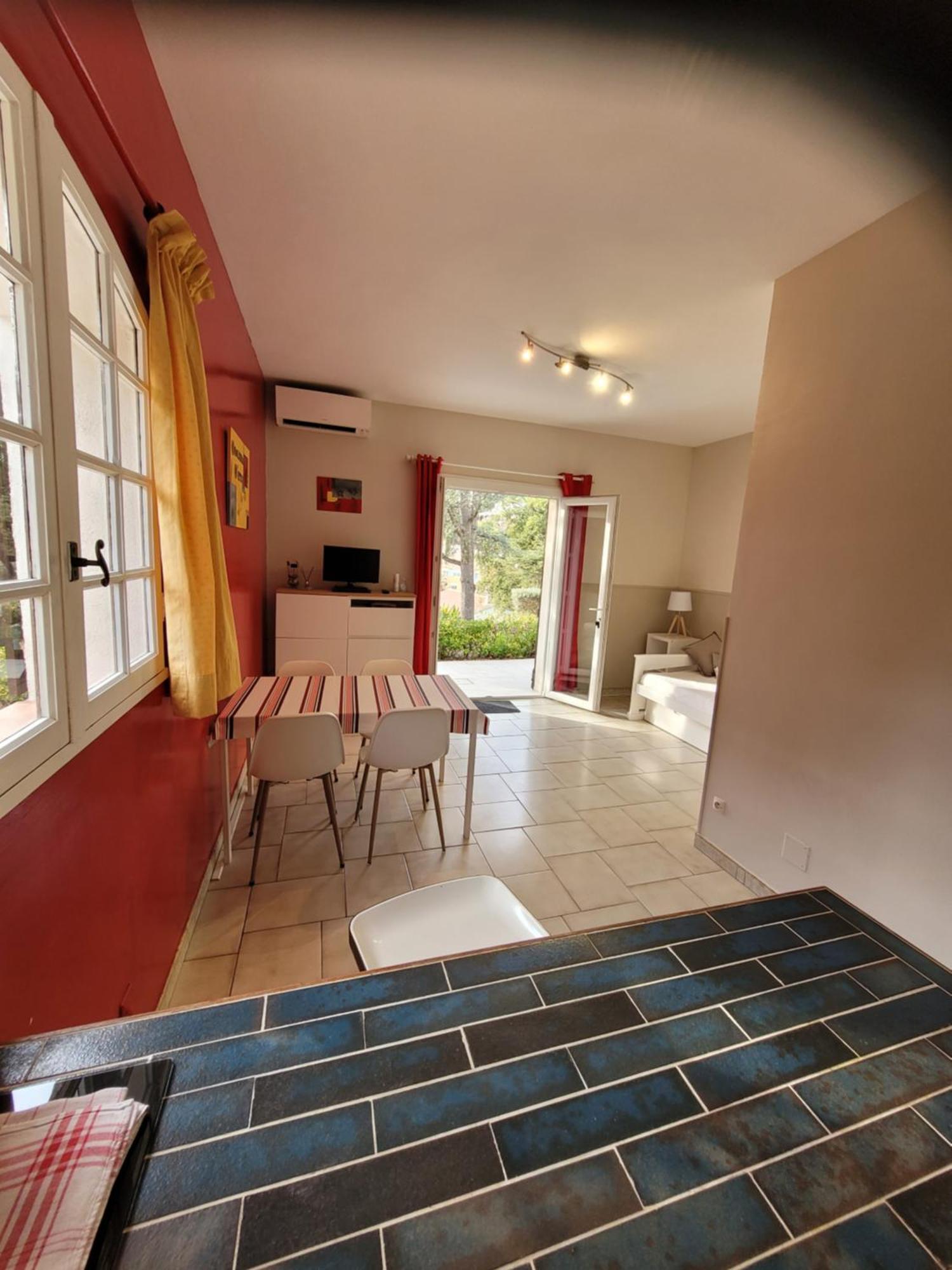 Appartements Dans Villa En Rez De Jardin Hyères Exterior foto